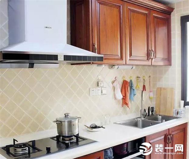 新中式厨房装修图片