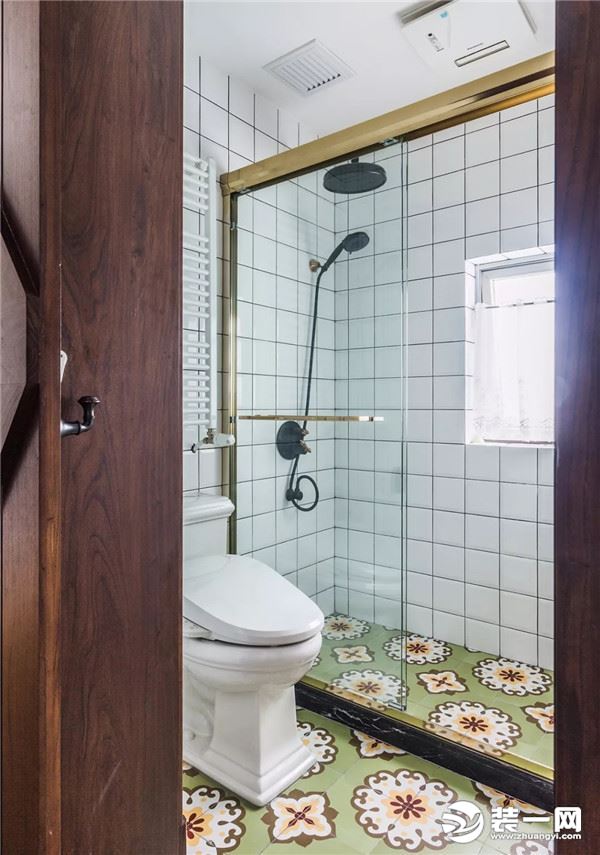 150平米淋浴房装修案例