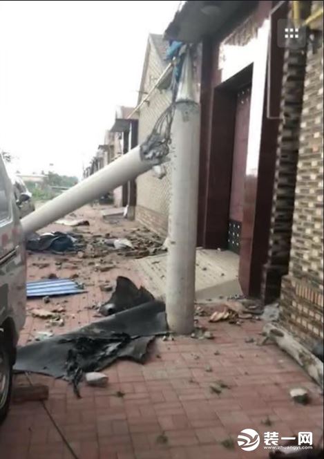 天津静海区龙卷风遇袭房屋