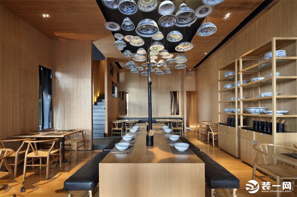 中餐厅饭馆装修风格青花瓷装饰效果图