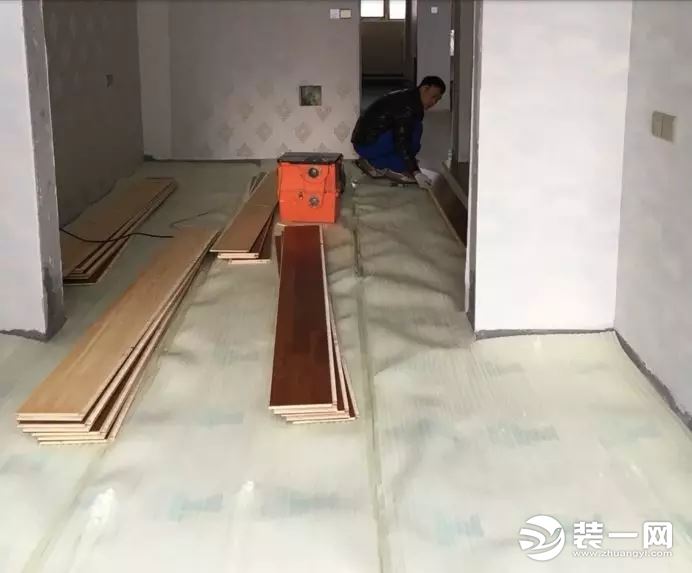 瓷砖上铺木地板瓷砖上铺地板瓷砖上铺复合木地板优点
