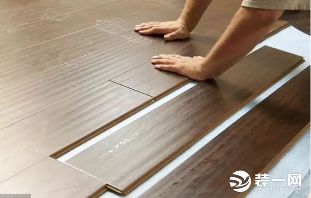 实木地板平扣和锁扣实木地板装修效果图家庭装修实木地板选择