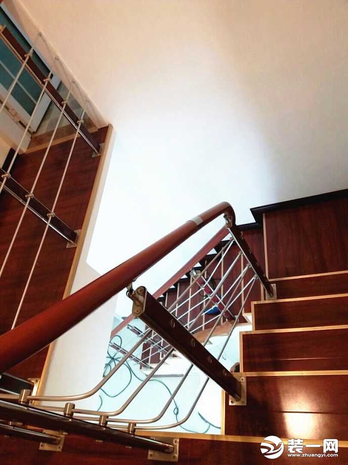 楼梯不锈钢栏杆图片