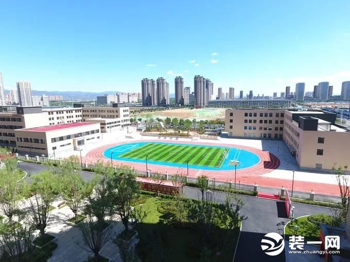 呼和浩特苏虎街实验小学科尔沁校区环境图