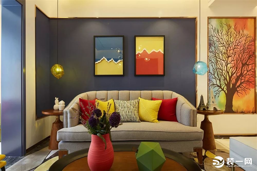89平现代前卫风三居室客厅沙发背景墙装修效果图