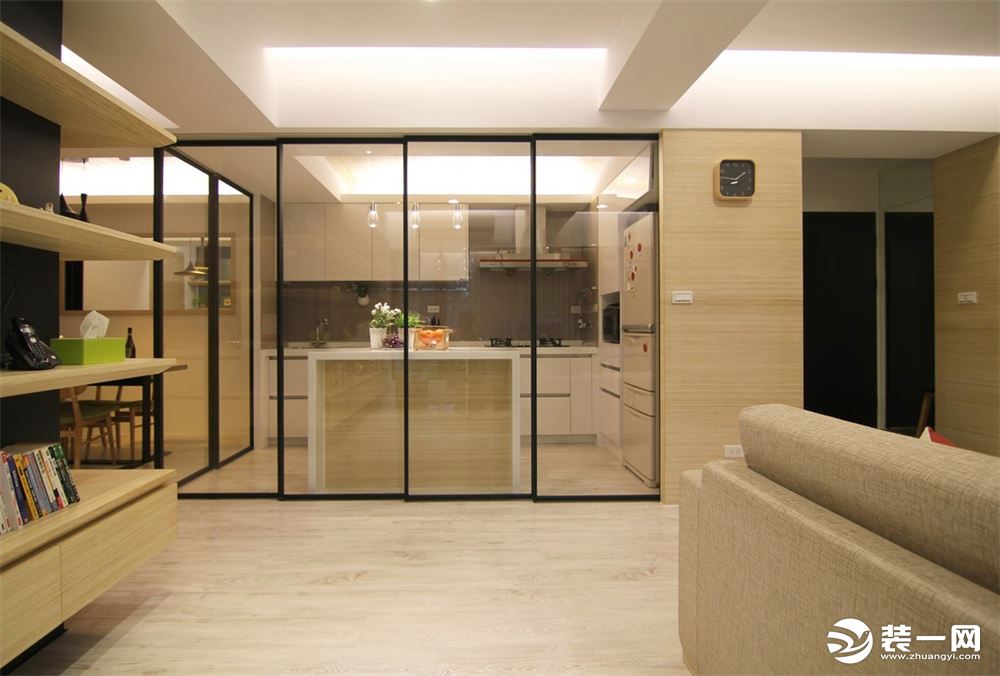 厨房玻璃门隔断设计图片-家居美图-装一网效果图