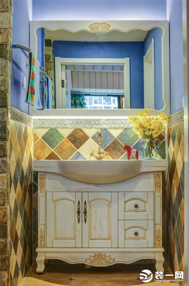 60平小户型两室一厅浪漫地中海风浴室洗手台装修效果图