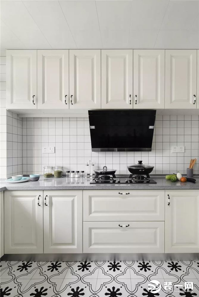 120平米三居室美式风格厨房装修效果图