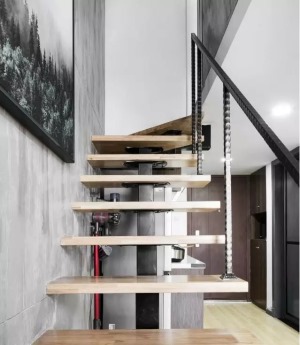 40平小戶型現代工業風格復式單身公寓樓梯裝修效果圖