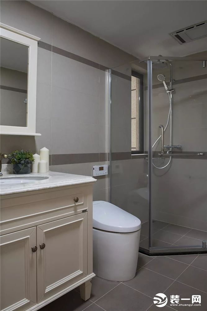 140平米三室两厅美式风浴室卫生间装修效果图