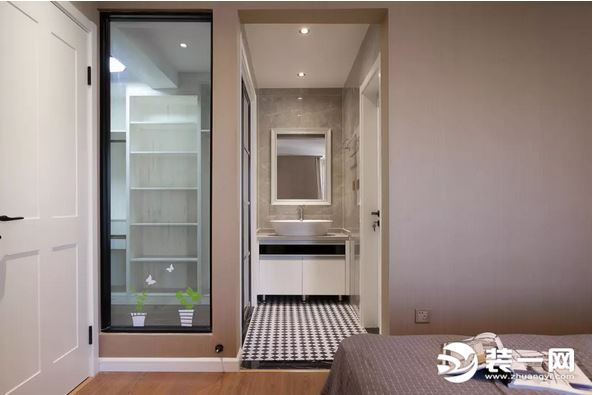 123平米三居室房子现代风格卫生间装修效果图