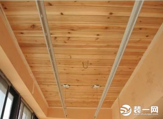 阳台吊顶用什么材料好杉木板吊顶分析