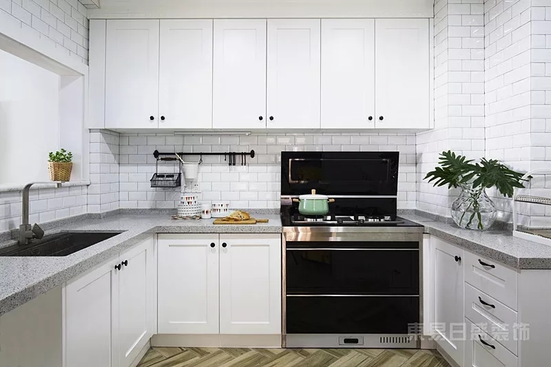 东易日盛设计师北欧风格厨房装修实景图