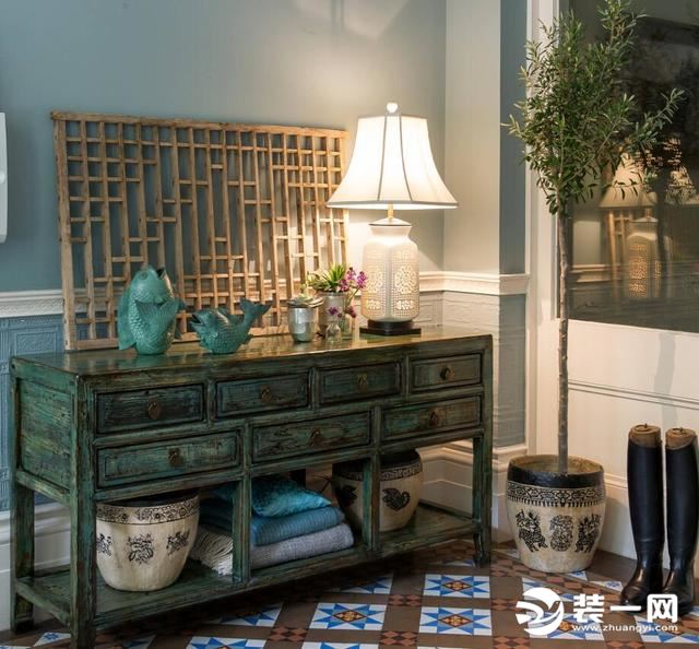 走廊古典家具搭配中国风装修风格图片