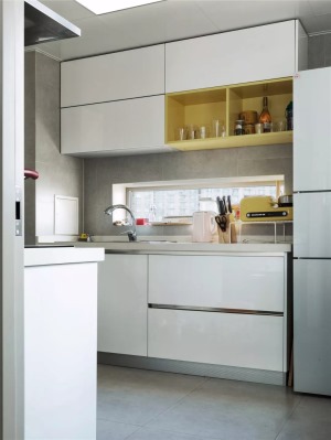 现代简约风格130平米三室两厅厨房装修效果图