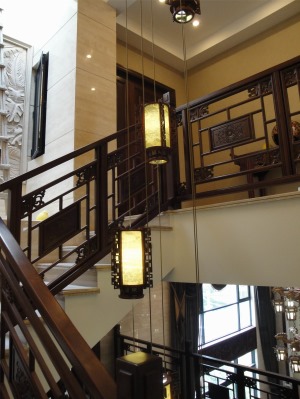 古典中式風格別墅樓梯裝修效果圖