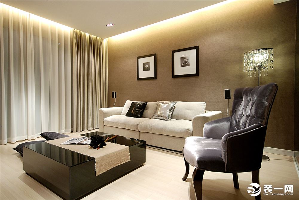 100平现代三居室客厅沙发背景墙效果图