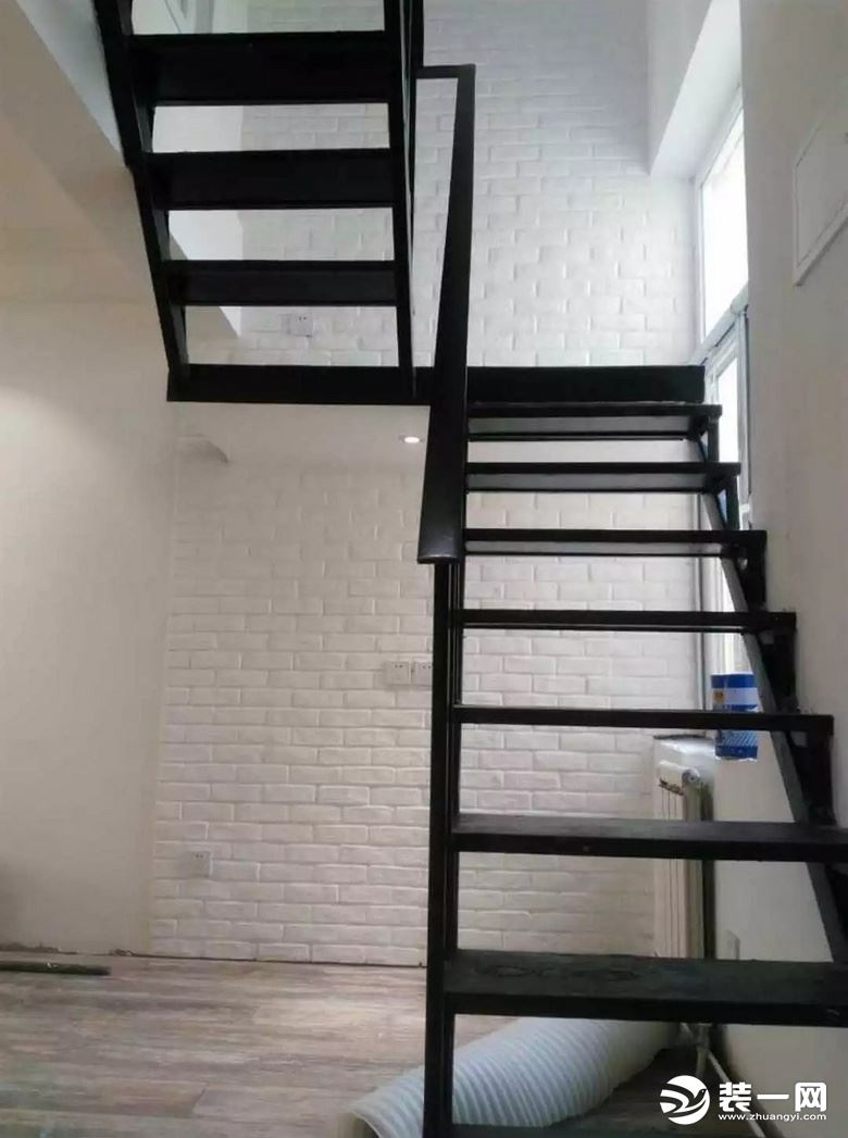 小复式改造复式房装修案例客厅楼梯装修设计