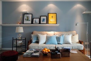 80平美式二居室客厅沙发背景墙效果图