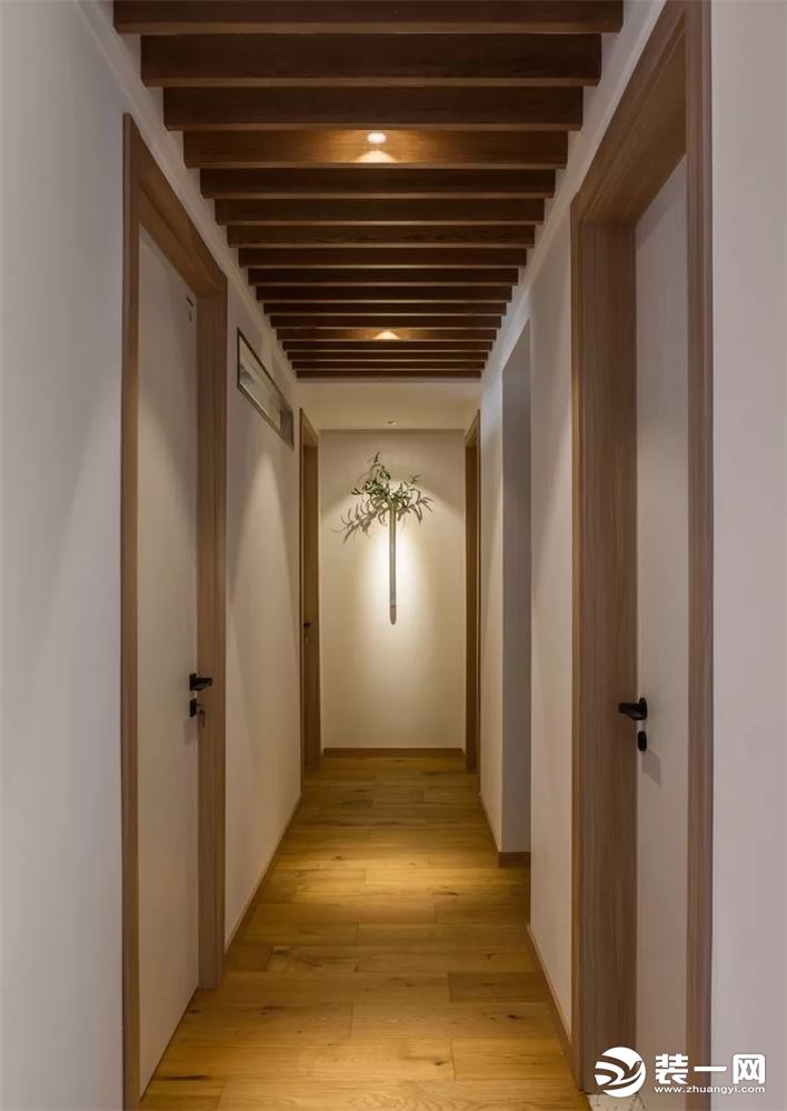 MUJU日式风格120平三居室走廊装修效果图
