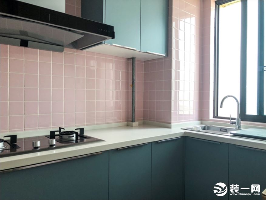 小资北欧风格粉蓝白系列搭配厨房瓷砖墙面装修效果图