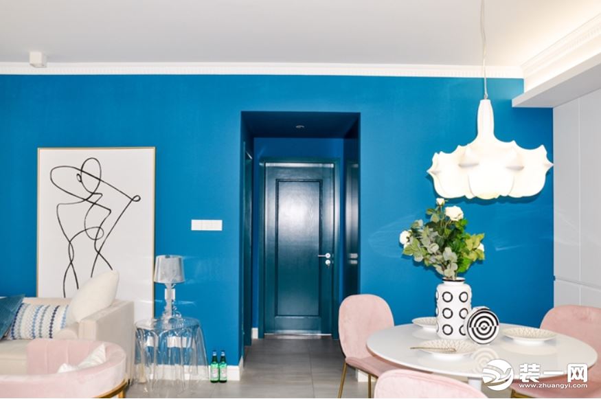 客厅走廊蓝色墙面设计时尚混搭风格装修图片