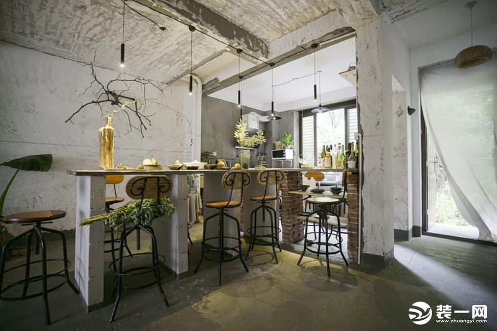 厨房吧台设计300平米别墅装修实景图