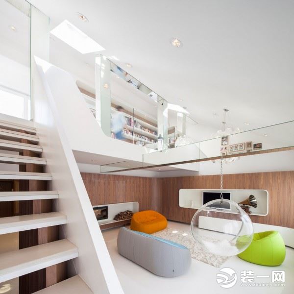 现代公寓跃层楼梯设计图片2018