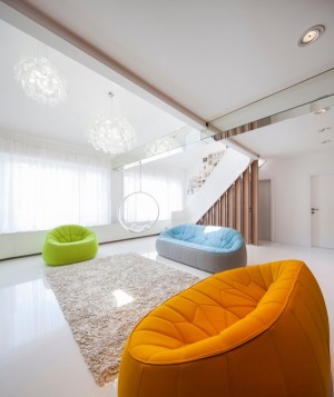 现代公寓跃层客厅沙发设计图片2018