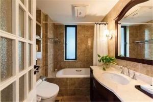 三室两厅美式风格浴室卫生间装修效果图