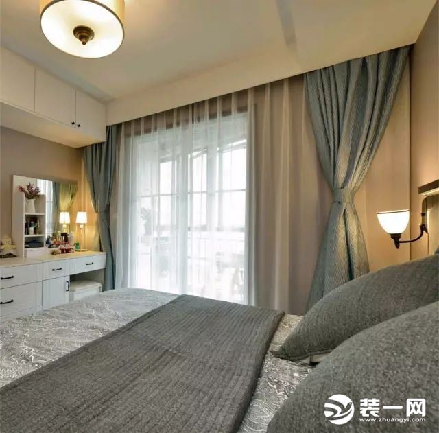 80平米现代美式风格三居室卧室装修效果图