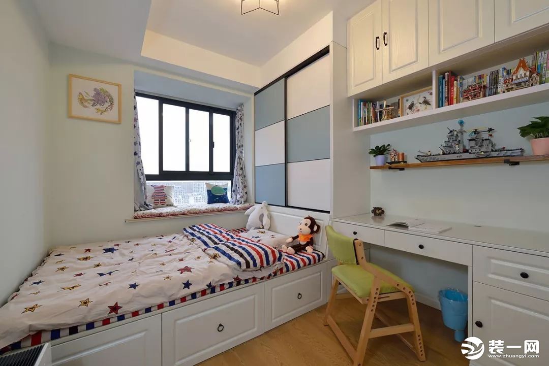 现代风格90平米两室两厅儿童房装修效果图