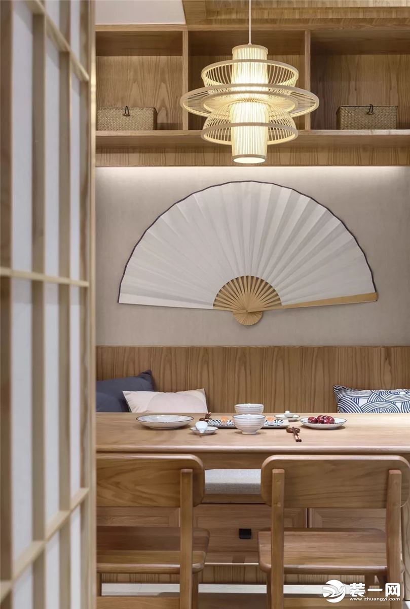日式风格105平米三居室餐厅装修效果图