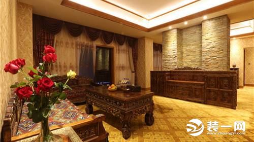 藏式民居装修客厅效果图