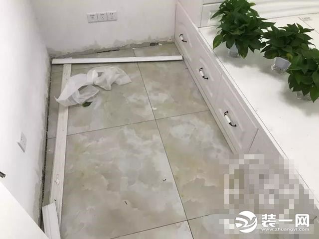 污水倒灌实景图