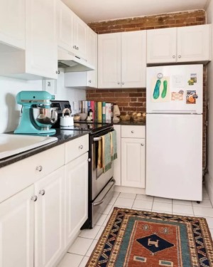 现代风格小户型厨房冰箱图片