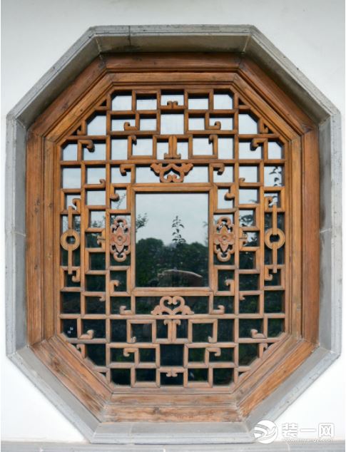 特色中式格子窗户木格子窗户图片展示