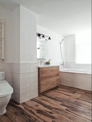 现代风格卫生间木纹砖效果图
