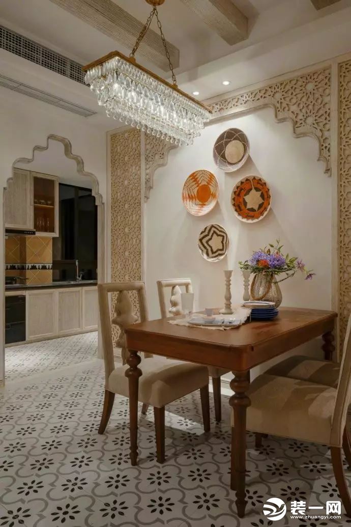 摩洛哥混搭风格餐厅装修图片