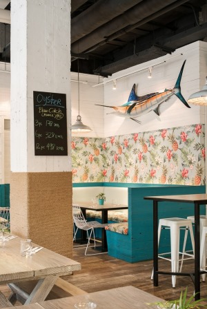 上海巨鹿路海鲜餐厅设计地中海风格餐厅卡座装修图片