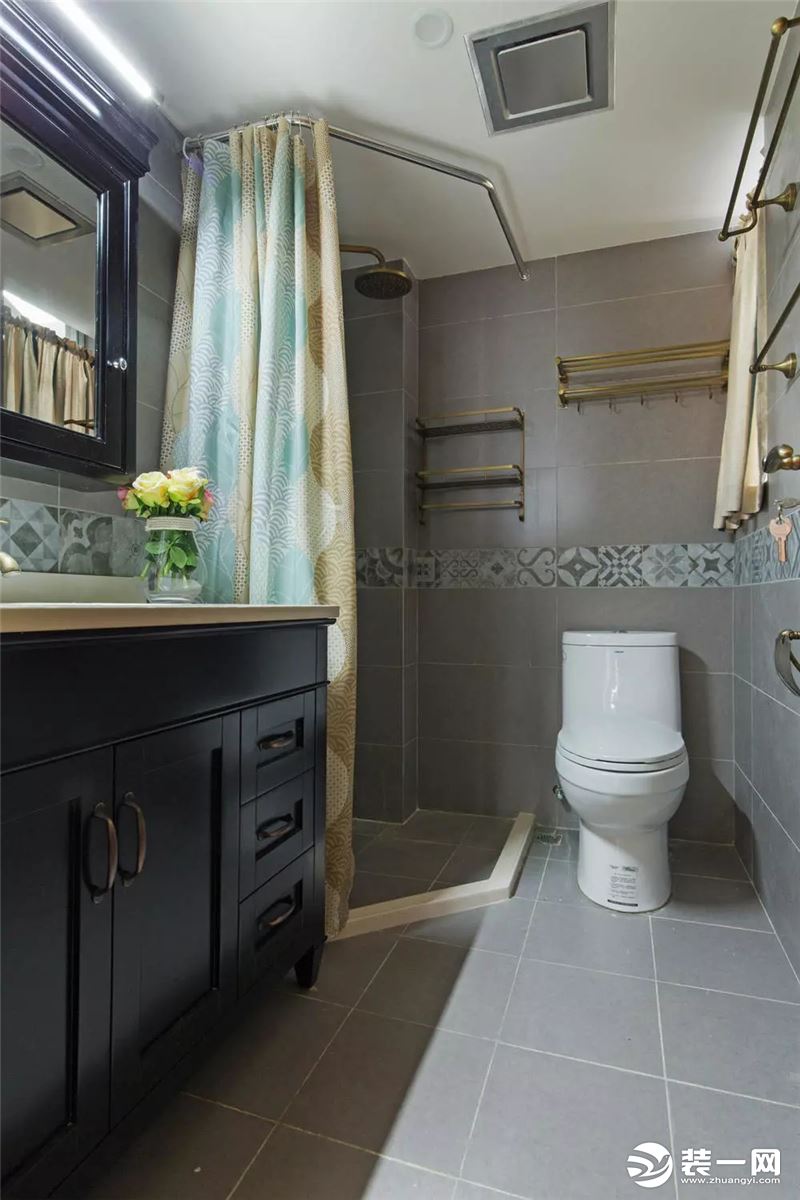 80平两室两厅美式田园风格浴室卫生间装修效果图