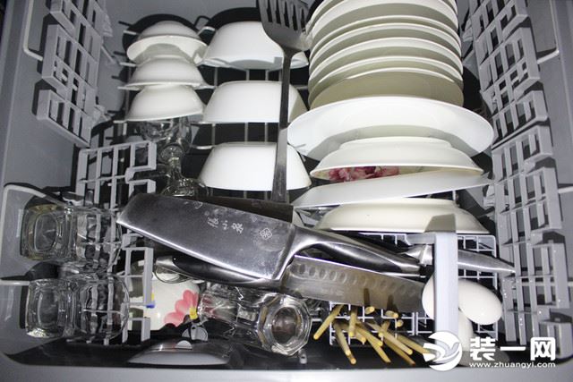 家用洗碗机使用方法