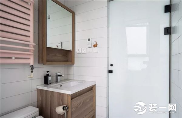 现代北欧风格125平米三居室卫生间装修效果图
