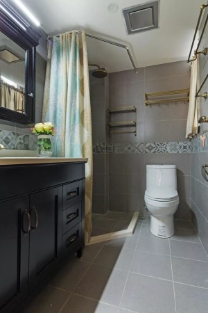 80平两室两厅美式田园风格浴室卫生间装修效果图