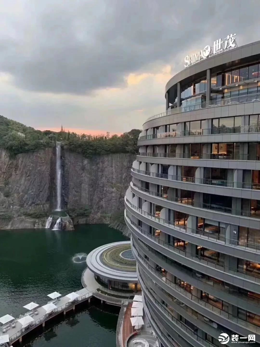 上海佘山深坑酒店图片瀑布实景图