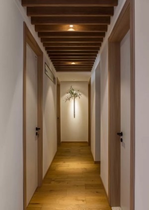 日式风格120平三居室走廊装修效果图