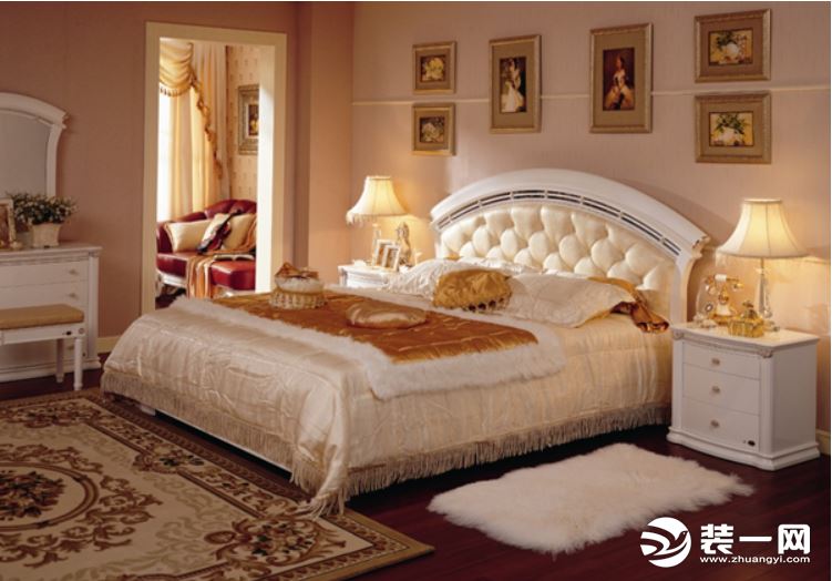 榻榻米和床哪个好 卧室床品装修效果图