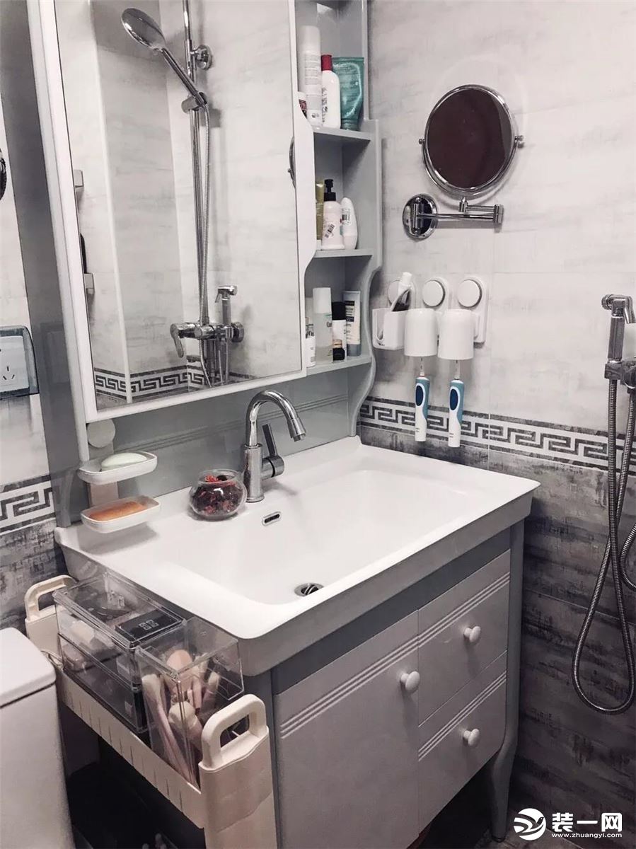 2019最新家装卫生间装修设计效果图—卫生间台下盆设计