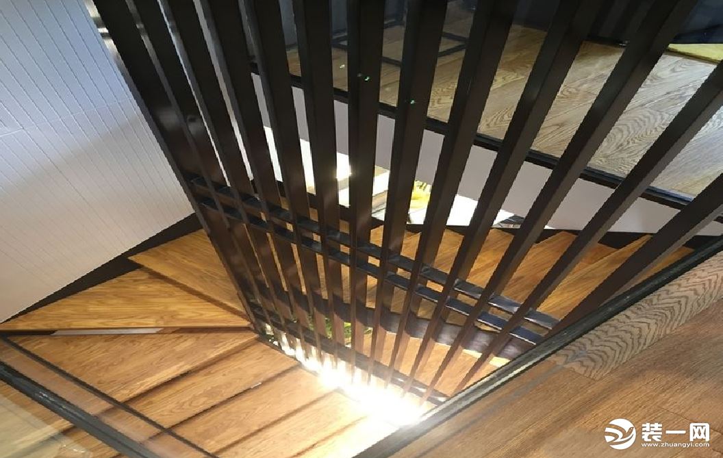 贵阳华润国际|复式楼公寓装修效果图  楼梯