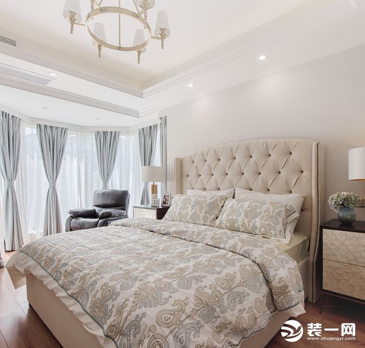 重庆绿地翠谷120平米装修效果图卧室